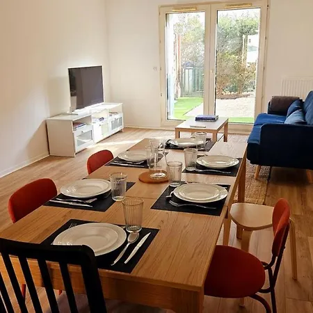 Holiday home Paul Eluard - Maison Au Calme Parking Centre *