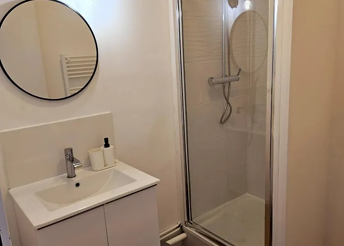 Paul Eluard - Maison Au Calme Parking Centre Дом отдыха Тур